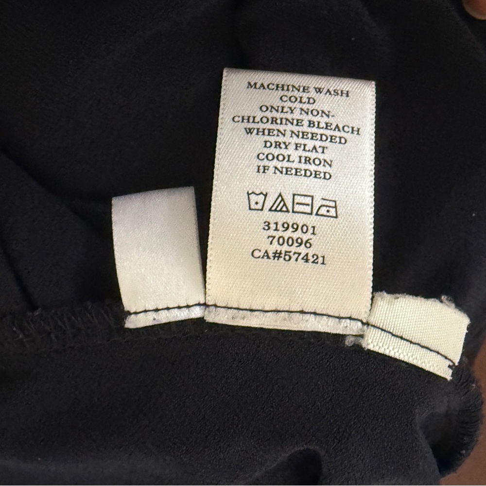 Ann Taylor Black 3/4 Sleeve Blouse w/ Gold Back Zipper | XS - Picture 7 of 7